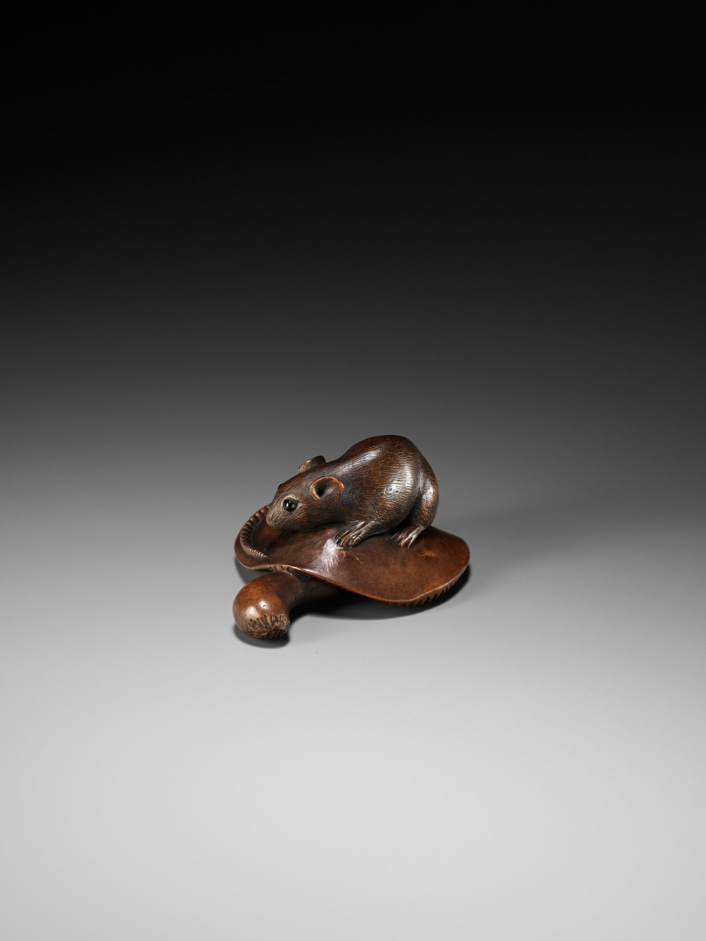 MASANAO: A FINE WOOD NETSUKE OF A RAT ON A MUSHROOM - Image 7 of 11