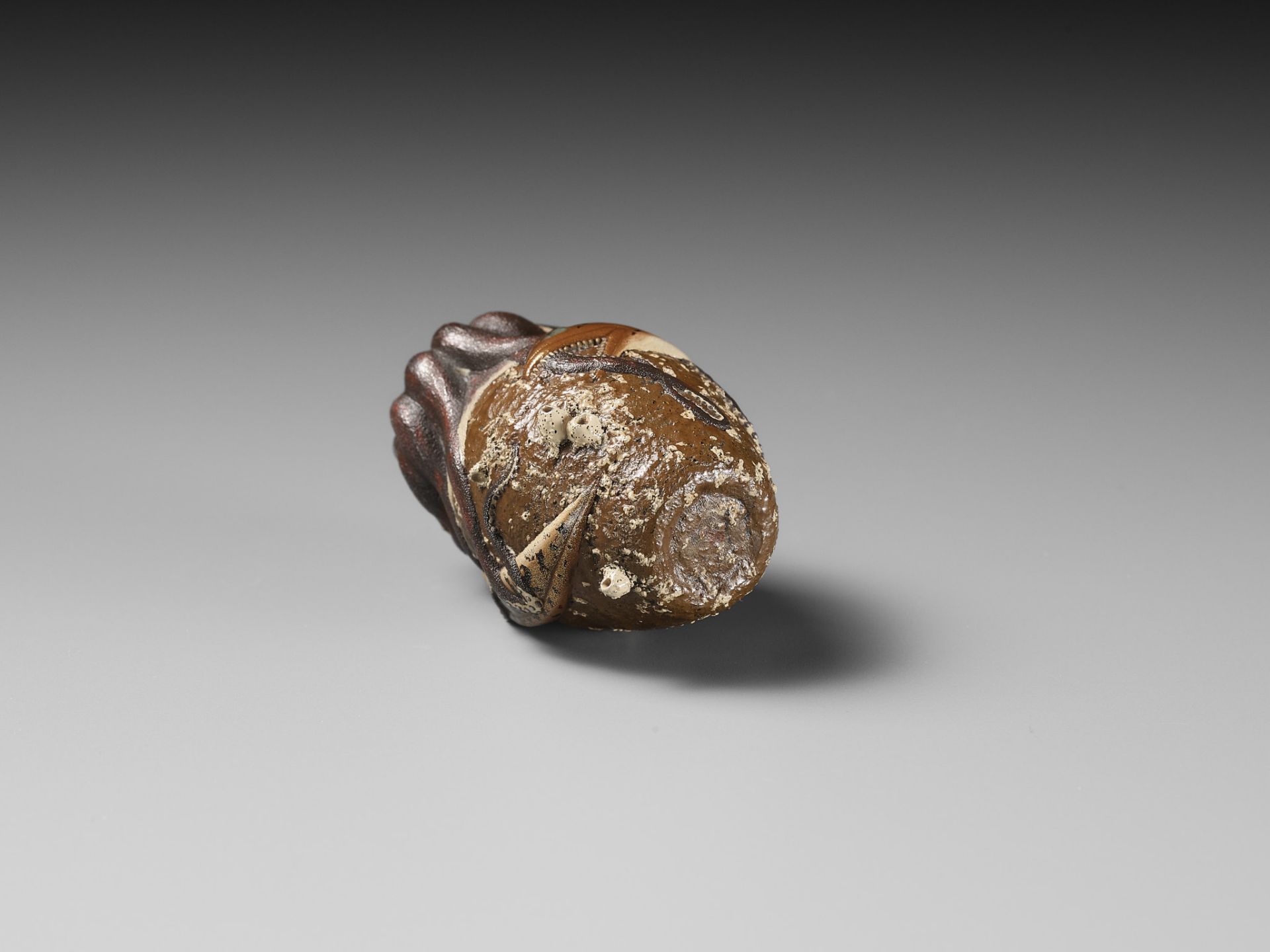 UNRYUAN: A SUPERB CONTEMPORARY LACQUER NETSUKE OF A TAKOTSUBO, OCTOPUS POT - Image 18 of 21