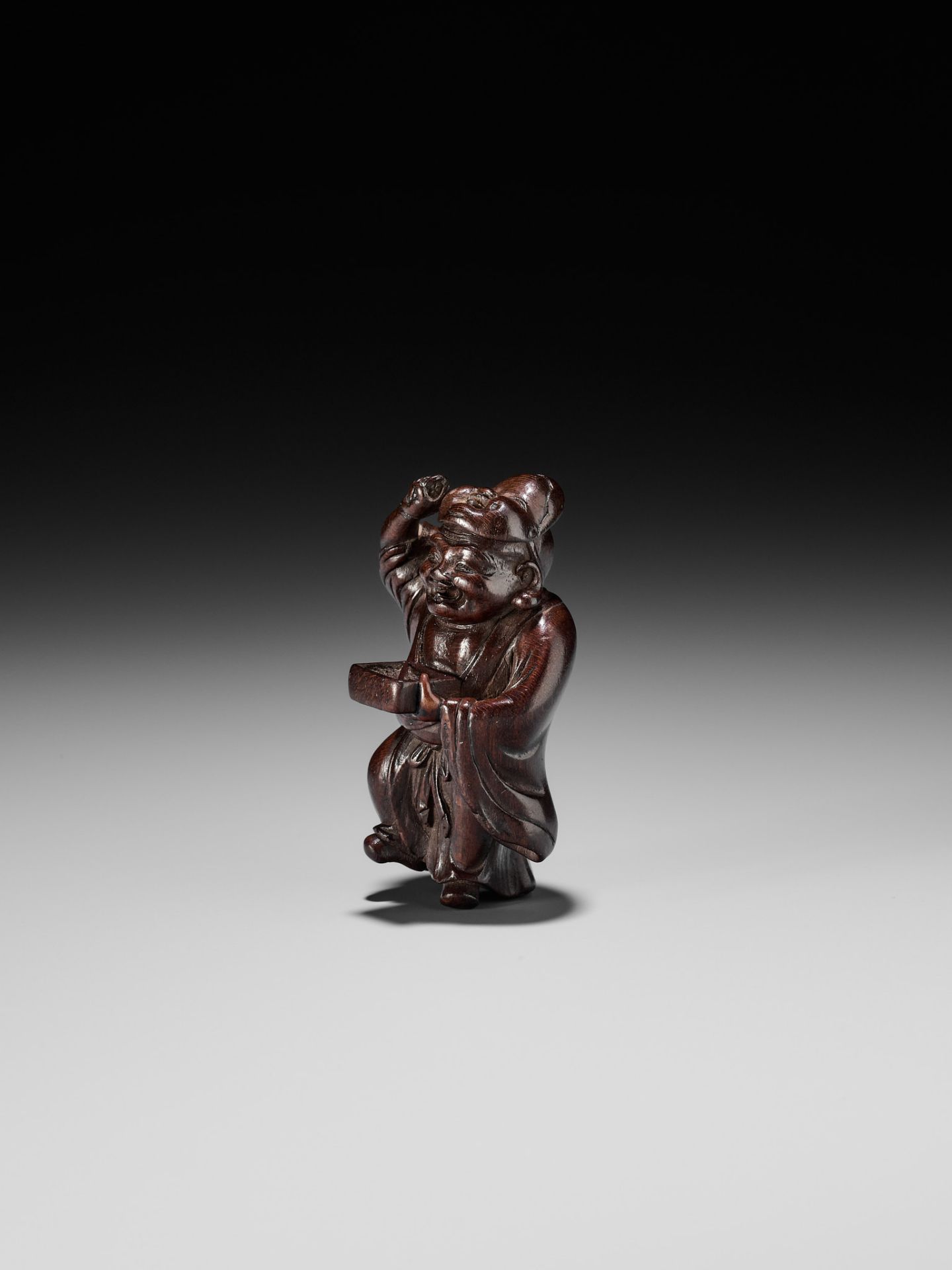 A FINE WOOD NETSUKE OF HOTEI AT SETSUBUN - Image 6 of 12