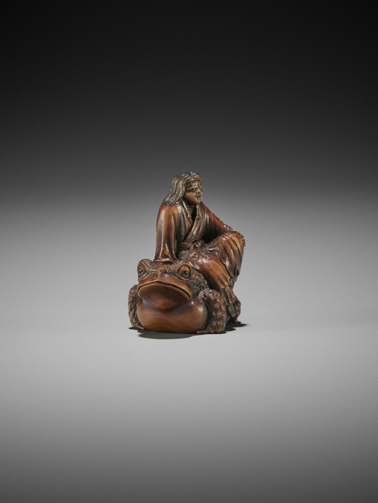 MASANAO: A RARE WOOD NETSUKE OF GAMA SENNIN SEATED ON THE FROG GOD SEIAJIN - Image 13 of 15