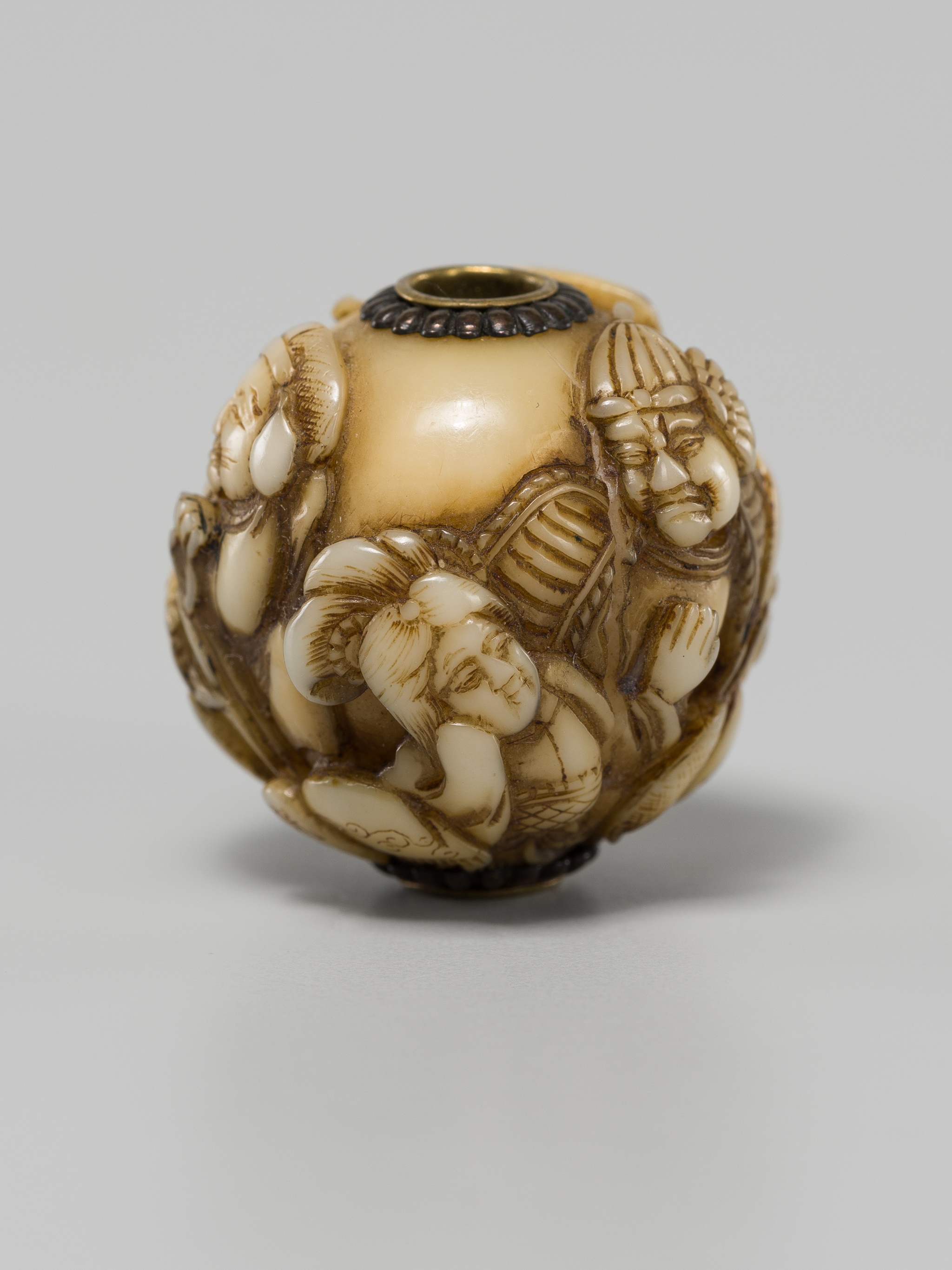 KOMIN: A FINE IVORY OJIME DEPICTING THE SHICHIFUKUJIN (SEVEN GODS OF FORTUNE) - Image 2 of 6