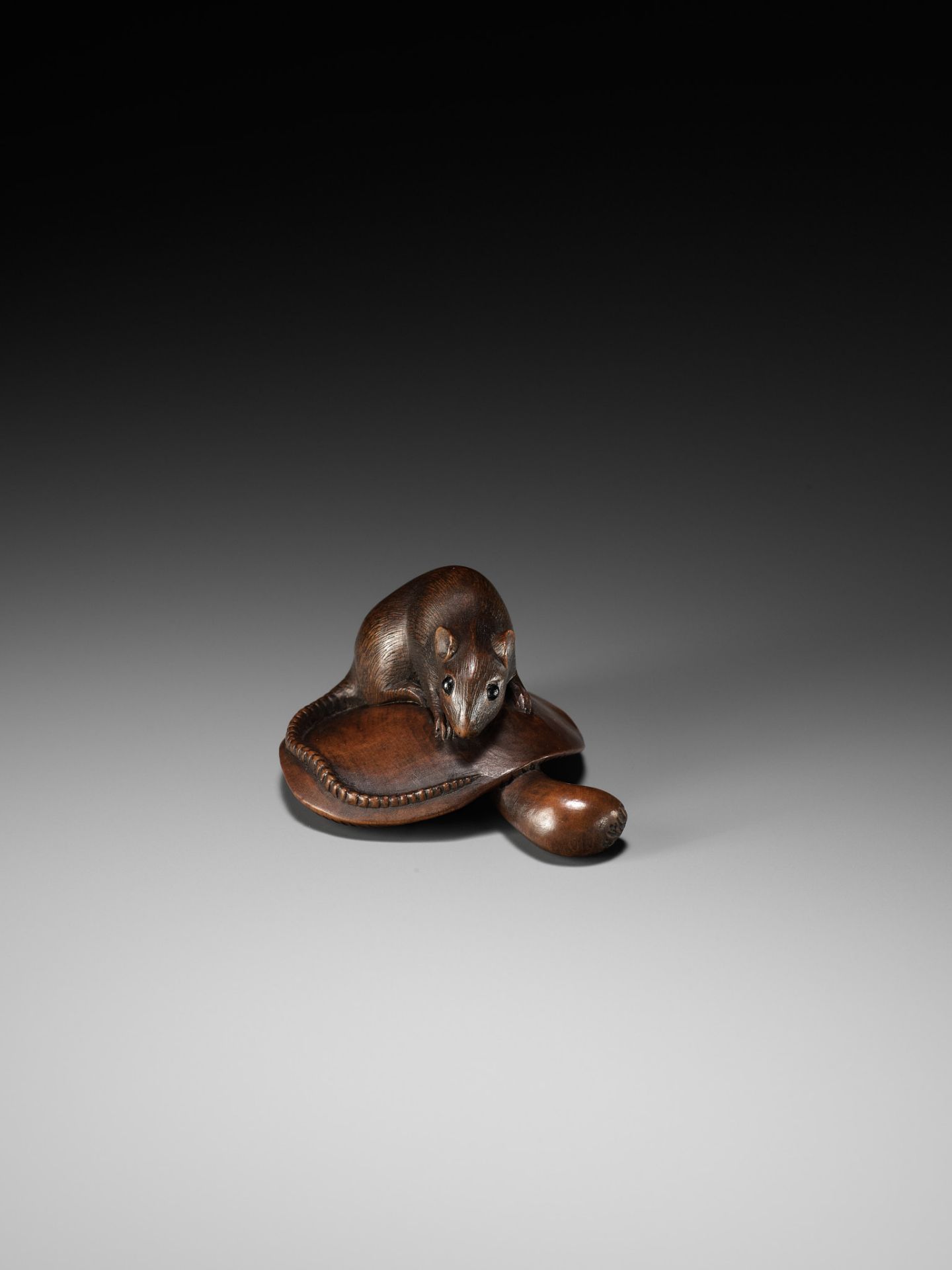 MASANAO: A FINE WOOD NETSUKE OF A RAT ON A MUSHROOM - Image 6 of 11