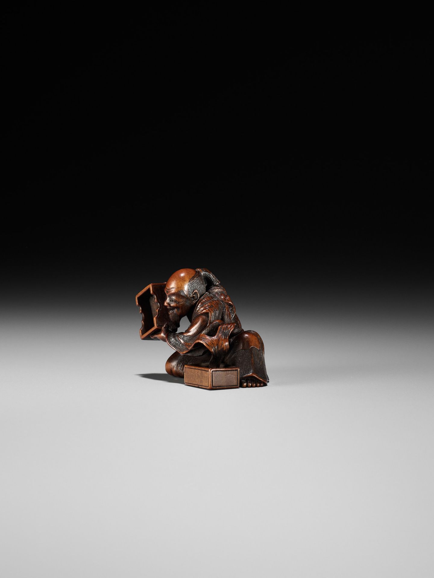 MASANAO: A RARE WOOD NETSUKE DEPICTING THE TRANSFORMATION OF URASHIMA TARO - Bild 6 aus 12