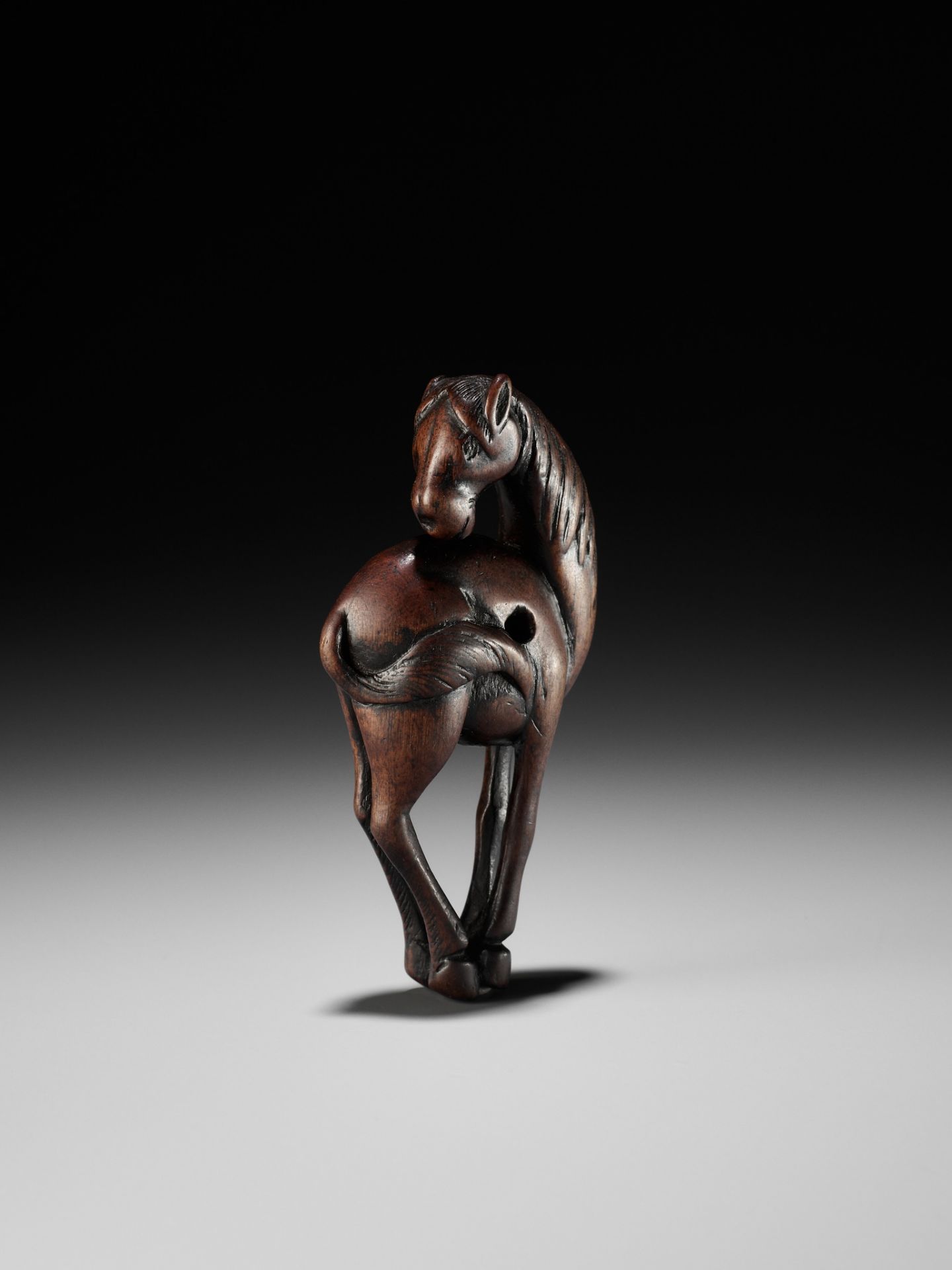 A SUPERB AND LARGE WOOD NETSUKE OF A HORSE - Image 2 of 10