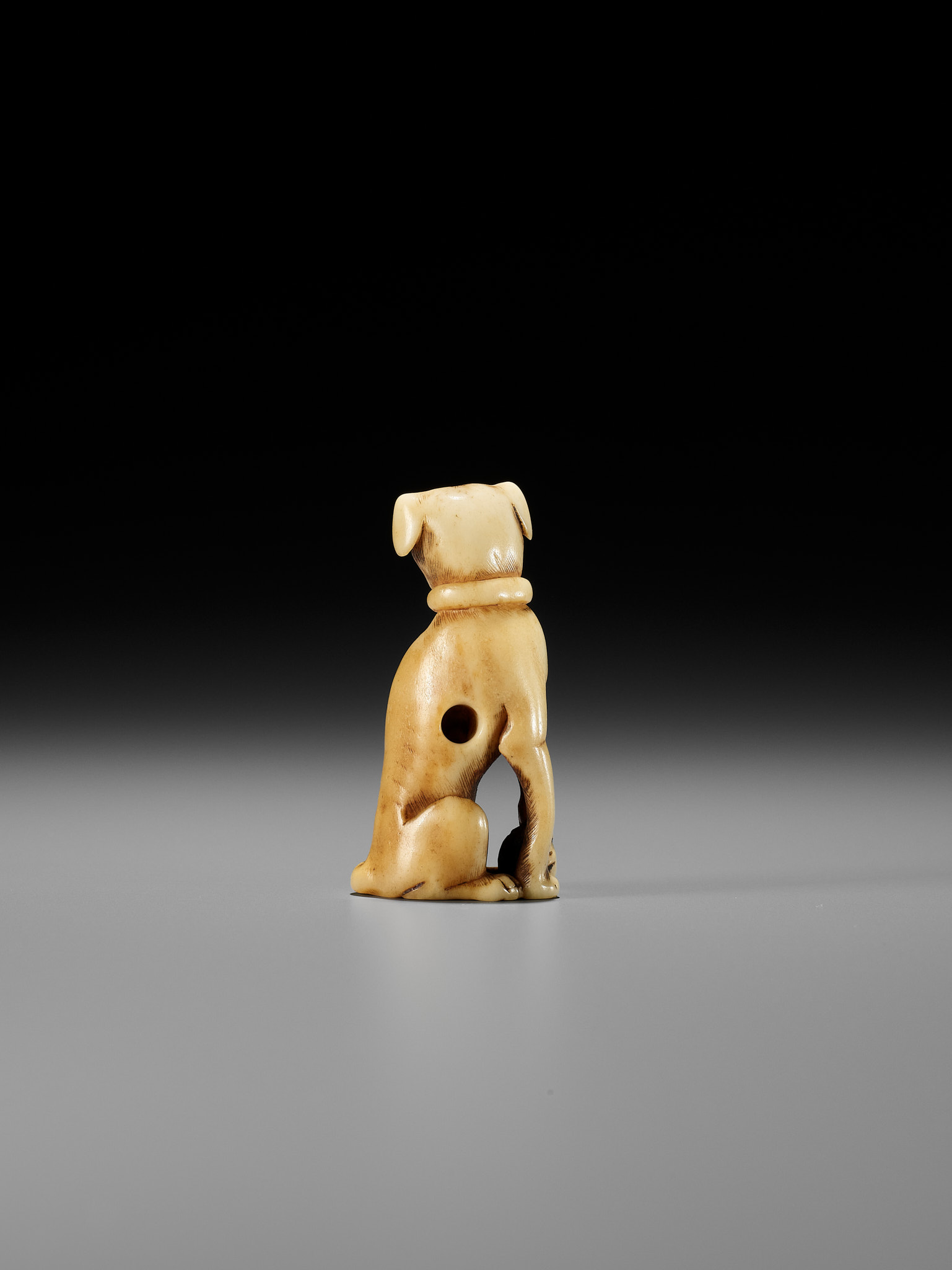 A KYOTO SCHOOL ANTLER NETSUKE OF A DOG - Image 3 of 13