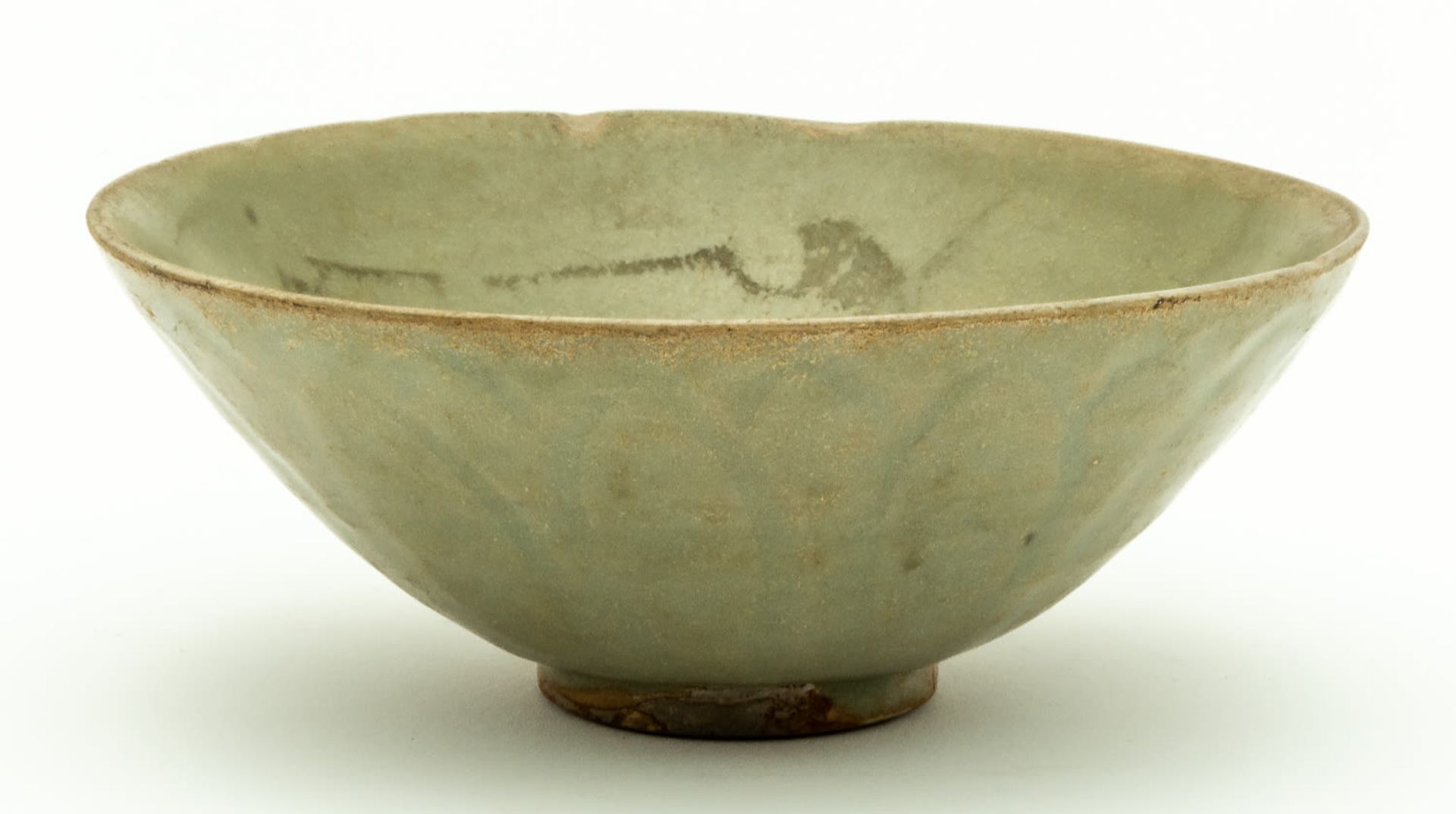 CHINESE CELADON CERAMIC BOWL