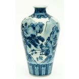 GROSSE BLAU-WEISSE VASE MIT LANDSCHAFT