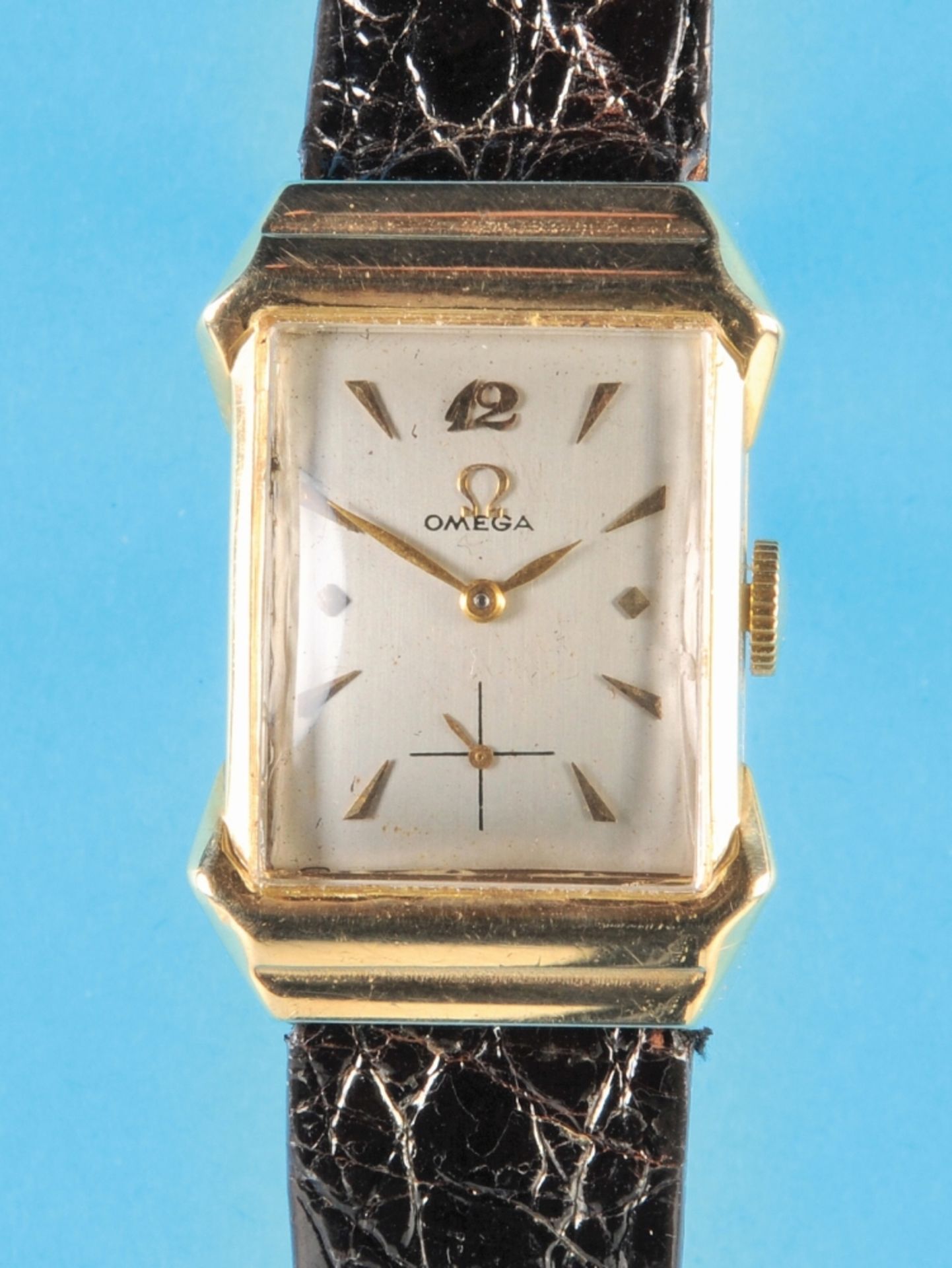 Omega, rectangular gold wristwatch, 14 ct., cal. 302, ca. 1951, silver-plated Dial with gold-plated