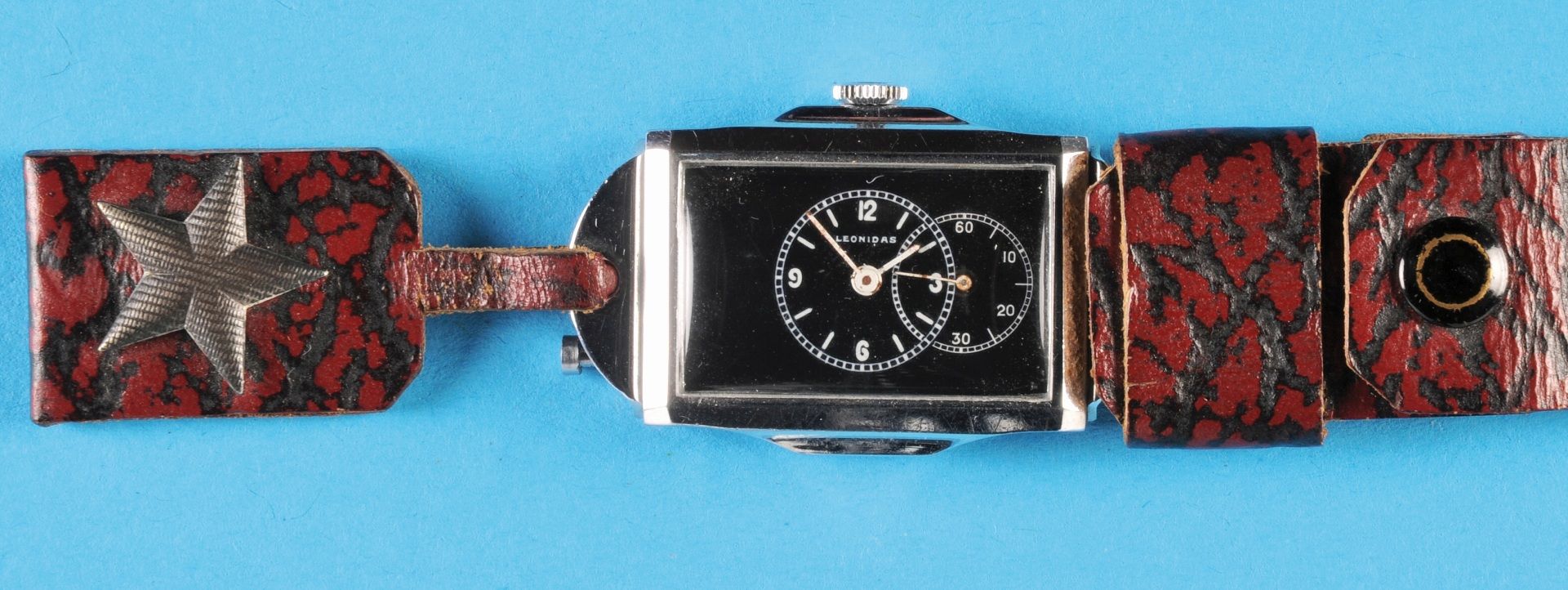 Rare Leonidas Vintage Doctor's wristwatch with stop-seconds second via side pusher, case in Art Deco