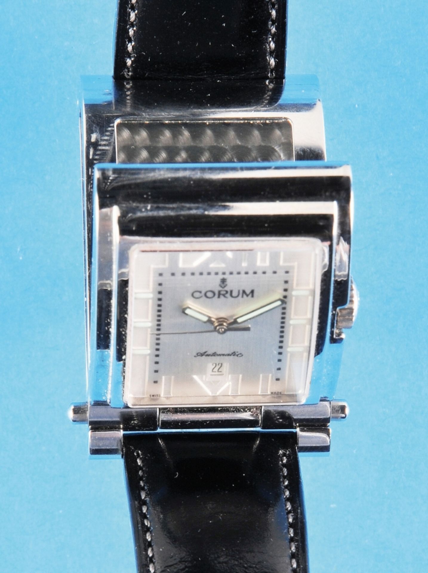 Corum Tabogan Automatic steel wristwatch with center second hand and date, reference145.151.20, cal - Bild 2 aus 3