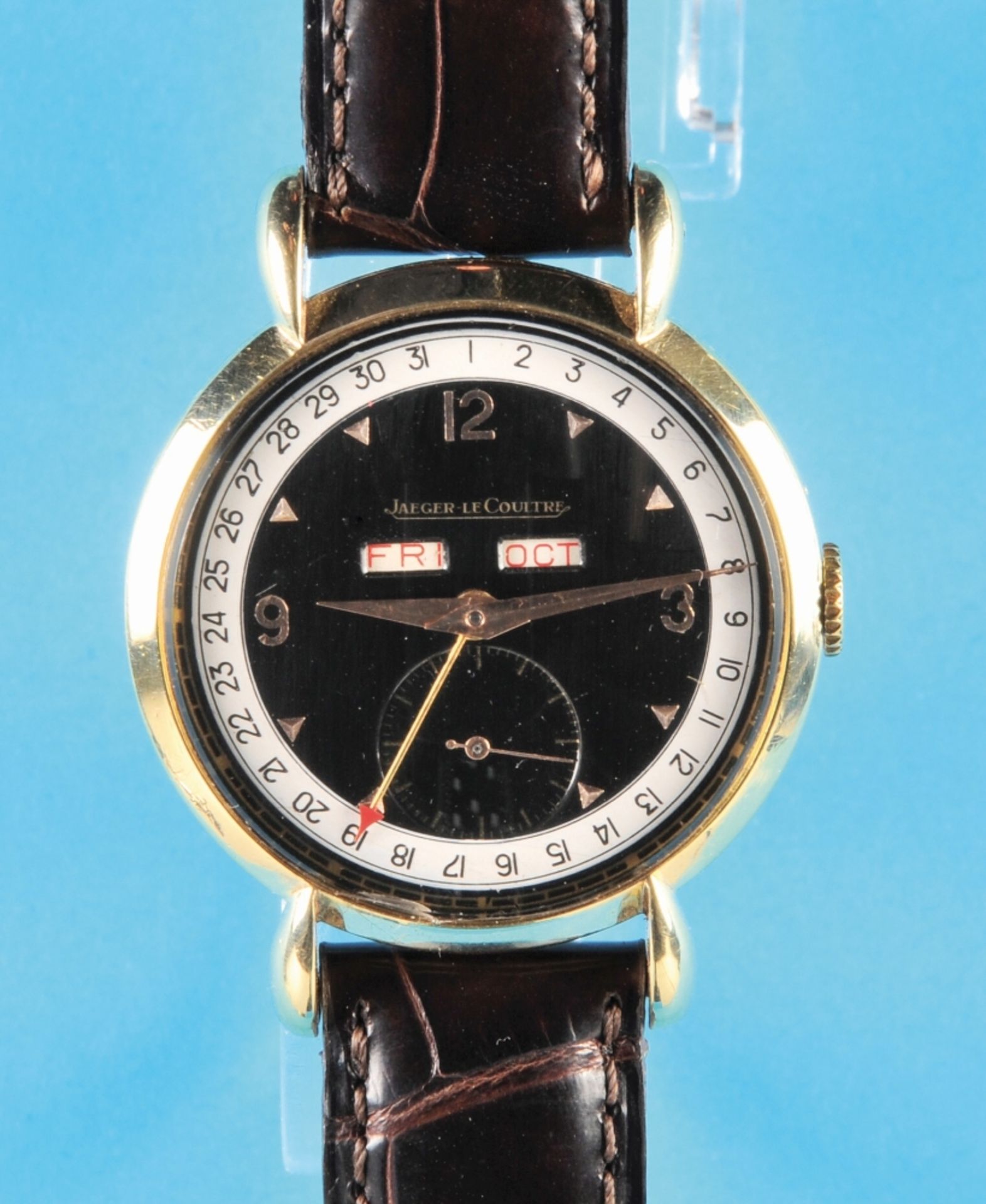 Jaeger-LeCoultre Triple Calendar Gold Teartrops Wristwatch Bumps, cal. P484/A, 1940s, 14 ct. gold ca