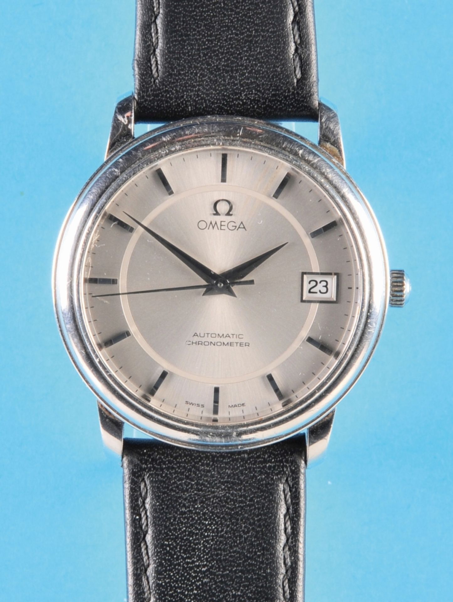 Omega Automatic Chronometer wristwatch with center seconds and date, reference 1681050, cal. 1109,