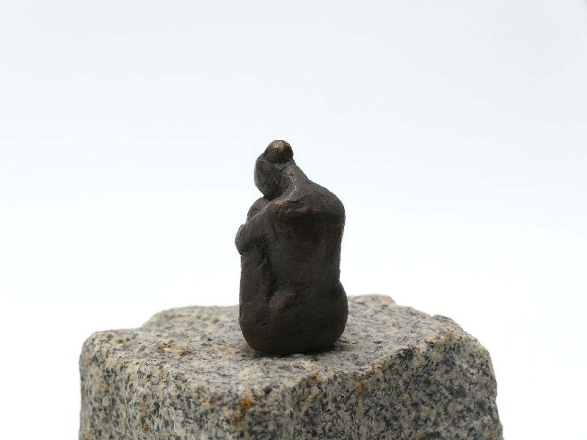 Kraißer, Susanne - Kleine Hockende - Bild 5 aus 8