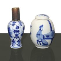 A small bottle and a small vase, Qing Dynasty Kanxi