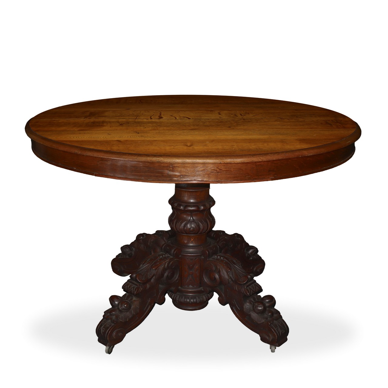 Extendable oval table in walnut with four-spoke foot in sculpted and carved wood, nineteenth century