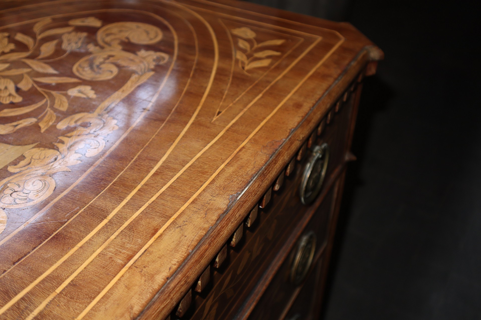 Chest of drawers in mahogany wood with inlays in light woods with floral motifs, Holland, late 19th - Image 3 of 3