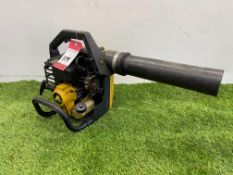 McCulloch Air Stream Petrol Leaf Blower, Please Note: Spares & Repairs, No VAT on Hammer Price