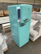 Amica Retro Style Free-Standing Fridge Freezer - Blue. Please Note: There is NO VAT on the Hammer