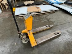 Hand Pallet Truck and Weigh Scales; Capacity 2300 kg. Please Note: There is NO VAT on the Hammer
