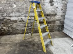 5 Tread Fibreglass Step Ladder