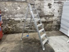 Youngman's EN131 7 Tread Aluminium Step Ladder