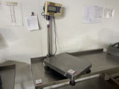 Digital Counter Top Weighing Scales as Lotted