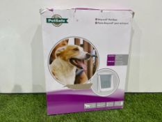 Pet Safe Large Dog Pet Door. PLEASE NOTE: Collections by Appointment Only from The Auction Centre,