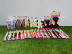 Quantity of Various Kitten & Cat Collars Styles Vary, Complete With 2no. Cat & Lead Harnesses Size