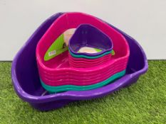 15no. Harrisons Corner Litter Trays For Small Pets, Sizes & Styles Vary. PLEASE NOTE: Collections by