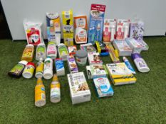 Quantity of Various Pet Care Sundries. PLEASE NOTE: Collections by Appointment Only from The Auction