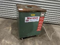 Mardon Dust Extraction Unit as Lotted. Please Note: Auction Location - Bay Studios, Fabian Way,