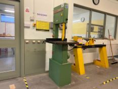 Startrite 352S Vertical Bandsaw, Single Phase, 240 Voltage, Please Note: This Lot was Previously