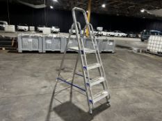 Aluminium 4-Tread Fold Out Step Ladder. Please Note: Auction Location - Bay Studios, Fabian Way,