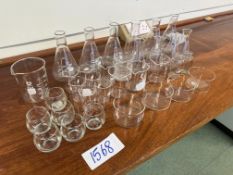 30no. Various Glass Laboratory Measuring & Glass Beakers. Please Note: Auction Location - Bay