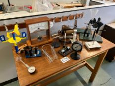 Science Laboratory Apparatus as Lotted. Please Note: Auction Location - Bay Studios, Fabian Way,