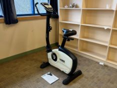 York Fitness Perform 220 Exercise Cycle, 240v. Please Note: Auction Location - Bay Studios, Fabian