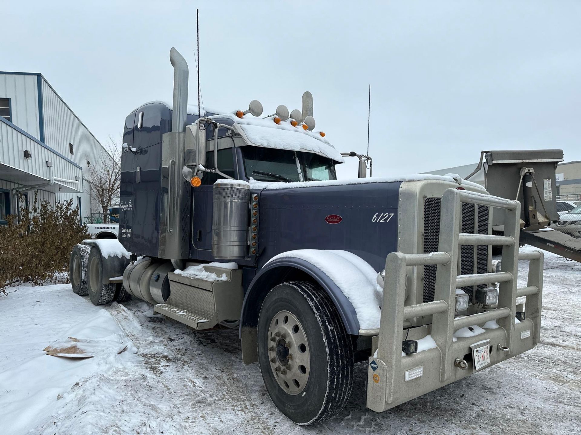 2018 Peterbilt 389 T/A Sleeper Truck Tractor VIN #: 1XPXDP9X7JD496127 - Image 6 of 26