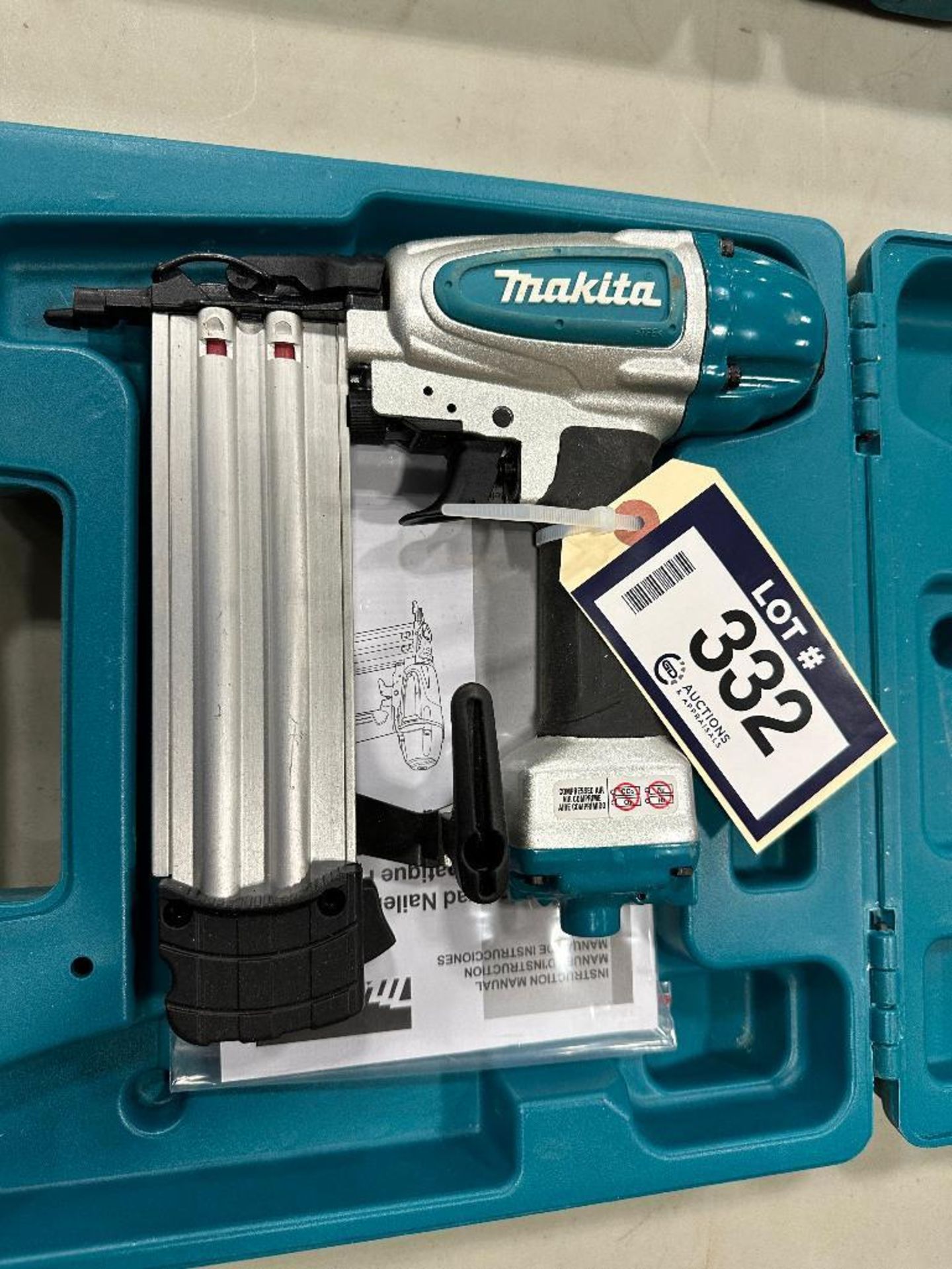 Makita AF506 Pneumatic Brad Nailer - Image 3 of 7