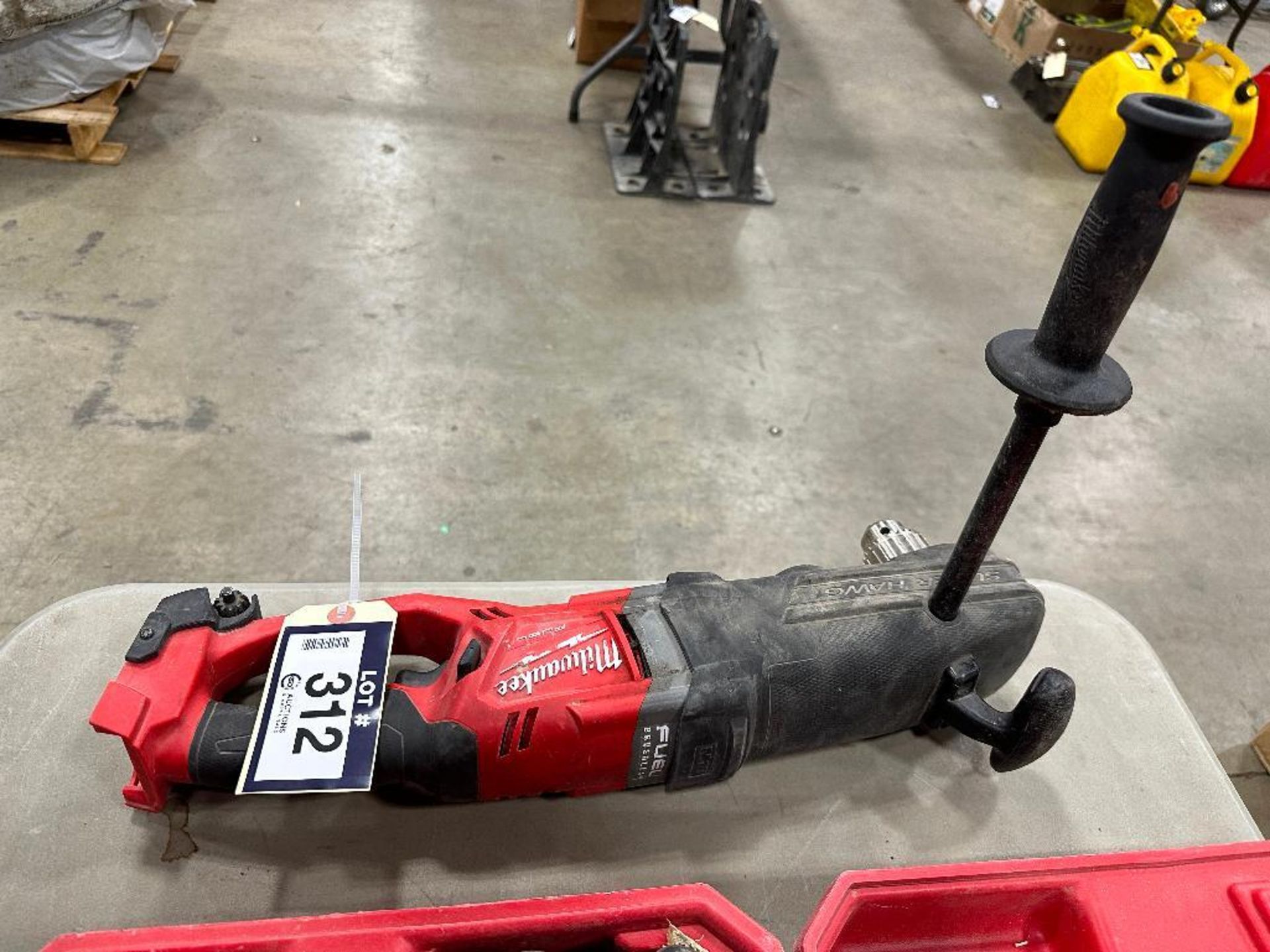 Milwaukee Fuel Cordless Super Hawg 1/2” Right Angle Drill - Image 3 of 7