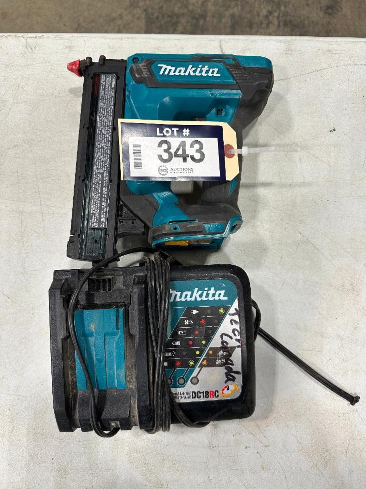 Makita DFN350 Cordless Stapler with Makita Battery Charger (Broken Cord) - Image 2 of 6