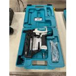 Makita AF601 Pneumatic Finish Nailer