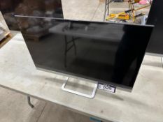 (1) HP 27es 27" Monitor