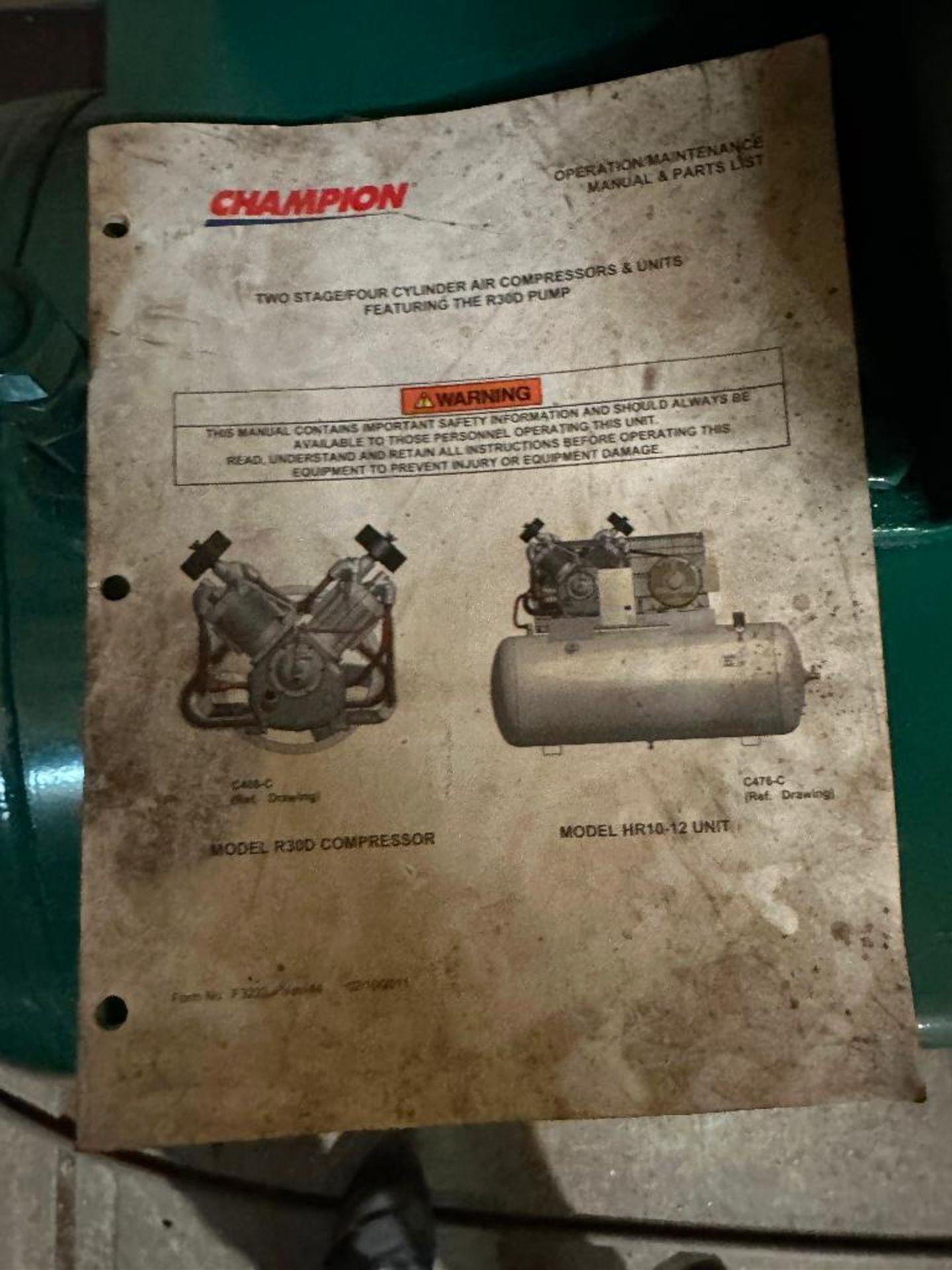 Champion HR10-12 Reciprocating Horizontal Air Compressor - Image 5 of 8