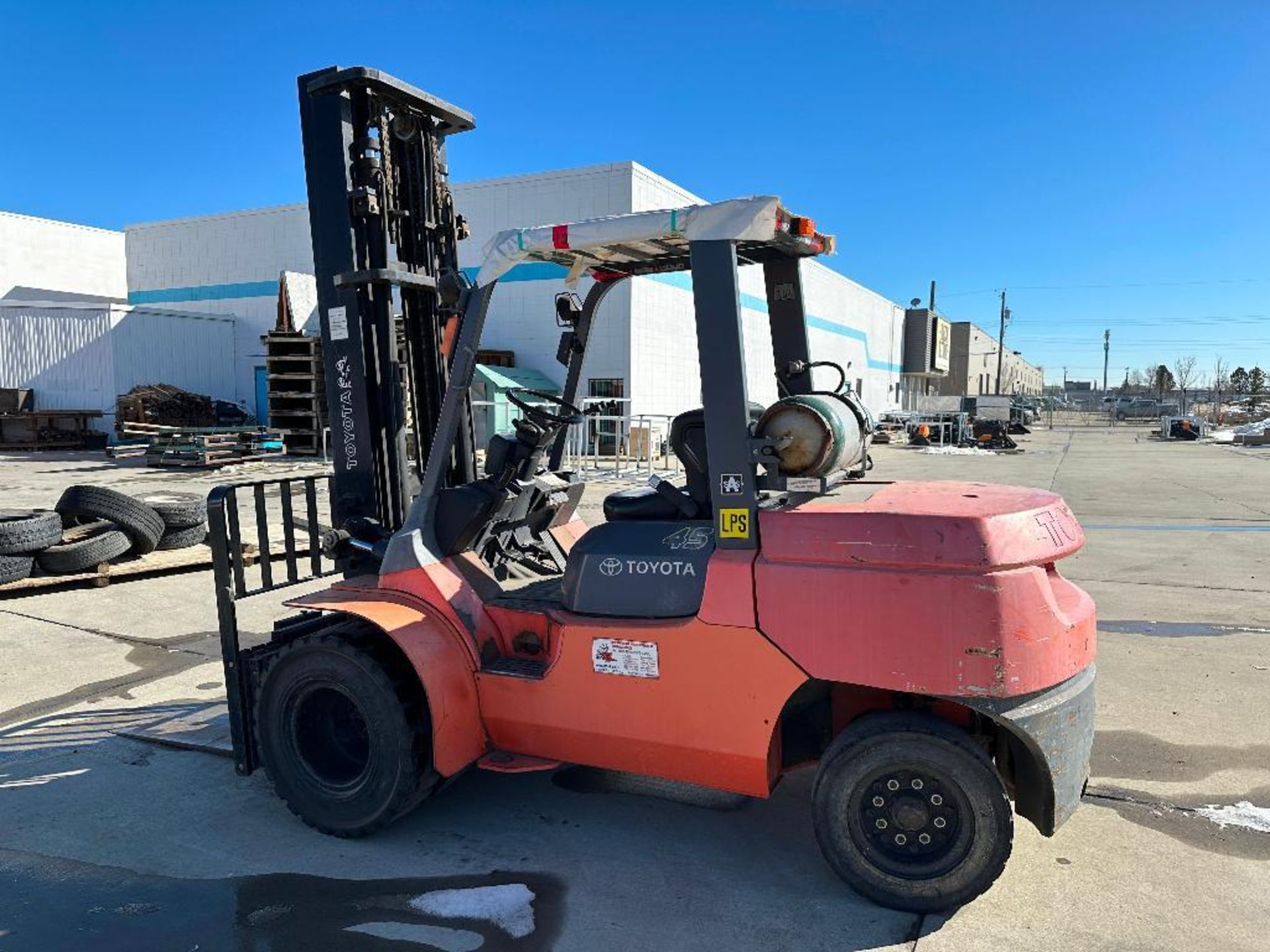 Toyota 7FGU45 9,150lb. Capacity LPG Forklift, 4,202hrs Showing - Image 3 of 10