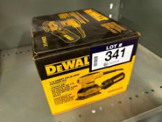 DeWalt D26441K 1/4" Sheet Palm Grip Sander Kit