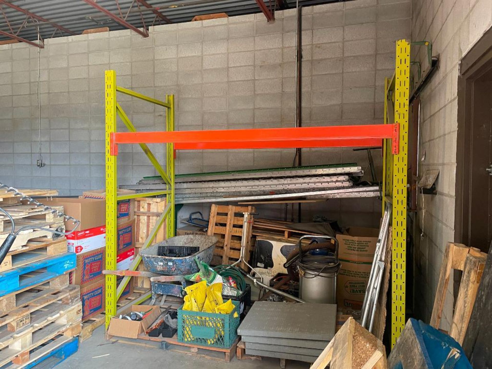 (3) SECTIONS OF PALLET RACKING WITH EXTRA UPRIGHTS & BEAMS - Image 5 of 6