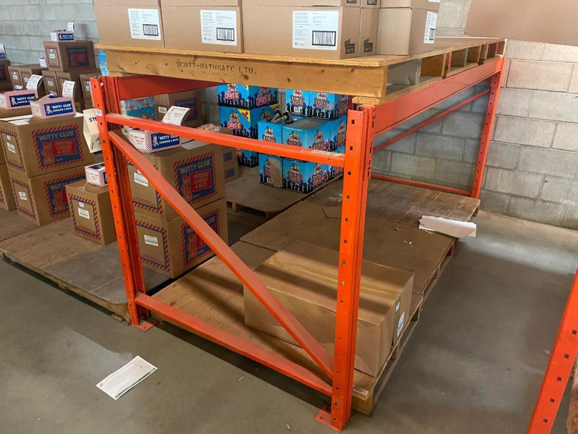 (4) SECTIONS OF ORANGE PALLET RACKING - Image 6 of 6