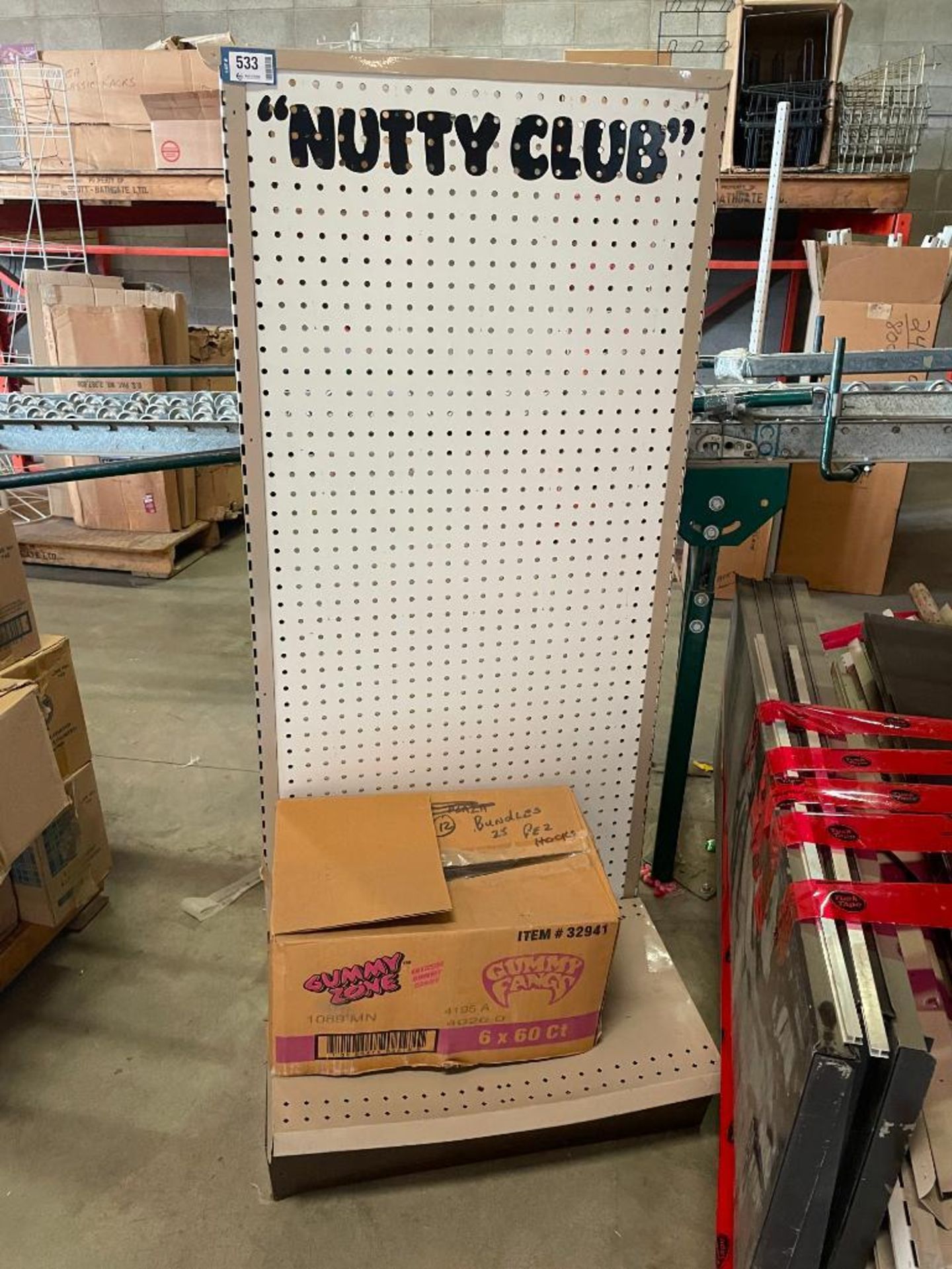 LOT OF PEGBOARD FLOOR DISPLAY STANDS - Image 4 of 6
