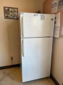 WHITE-WESTINGHOUSE WWTR1802KW7 FRIDGE