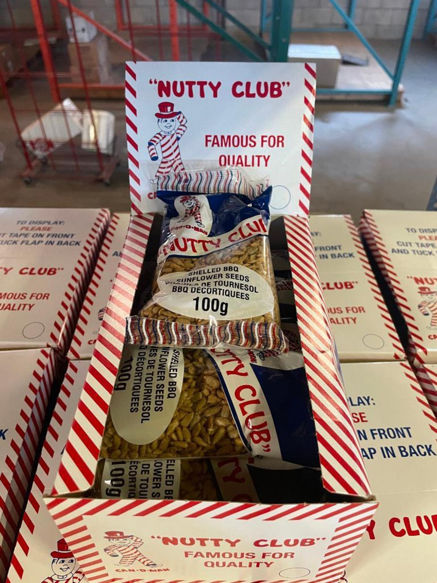 (31) BOXES OF NUTTY CLUB SHELLED BAR B-Q SUNFLOWER SEEDS, 12/100G BAGS PER BOX - Bild 3 aus 4